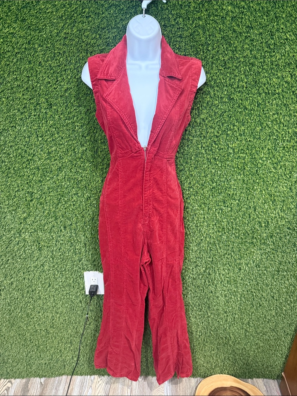 EUC We The Free People Curvy CRVY Rust Red Corduroy Zip Flare Stretch Jumpsuit